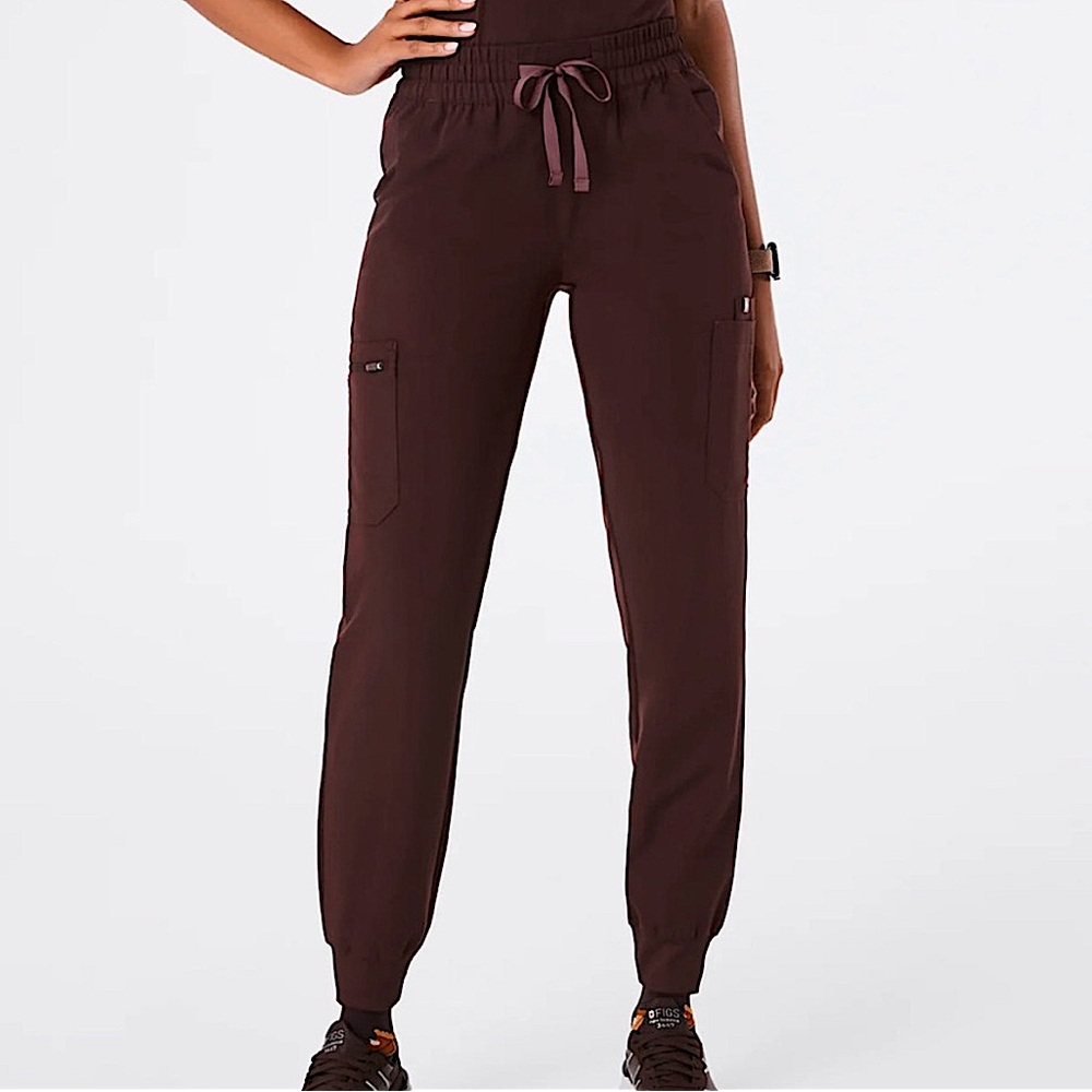 Figs Uman High Waisted Relaxed Jogger in Espresso- Small/Tall- ST -NWT- ☕️🩺🤎
